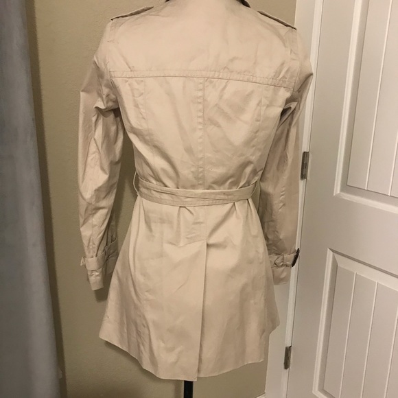 Banana Republic Trench Coat - Picture 5 of 8